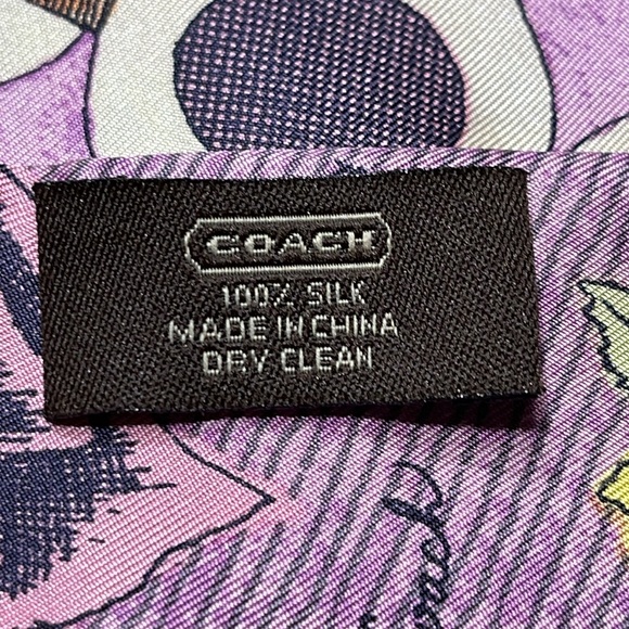 RARE COACH TEA ROSE OP ART SILK SCARF - Picture 6 of 6